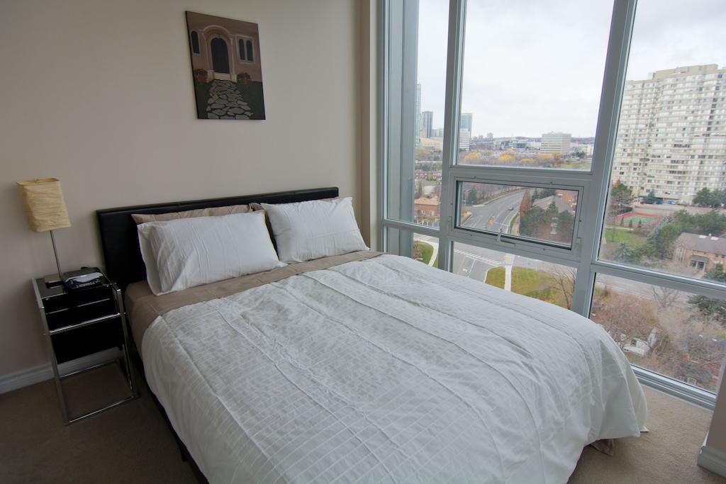 Maplewood Furnished Suites Μισισάουγκα Εξωτερικό φωτογραφία